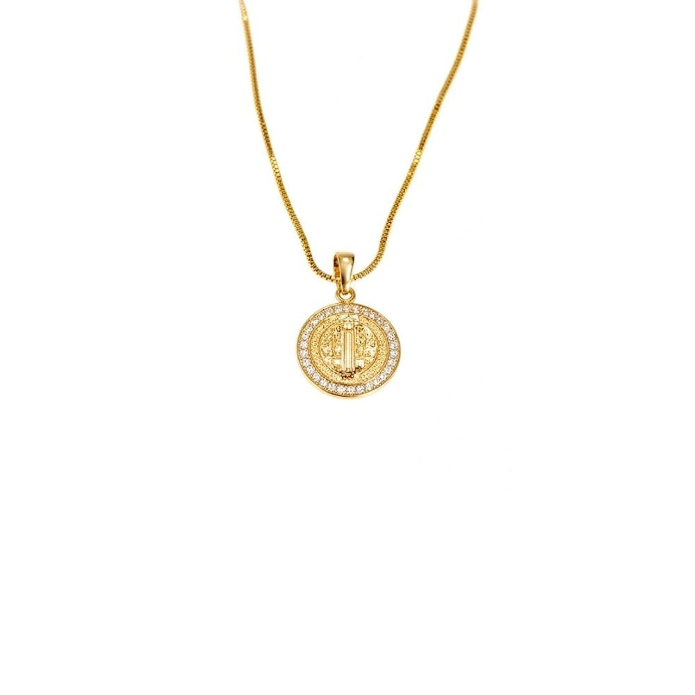 Pingente Medalha De São Bento Cravejado Zircônia Cristal | Banho Ouro 18k